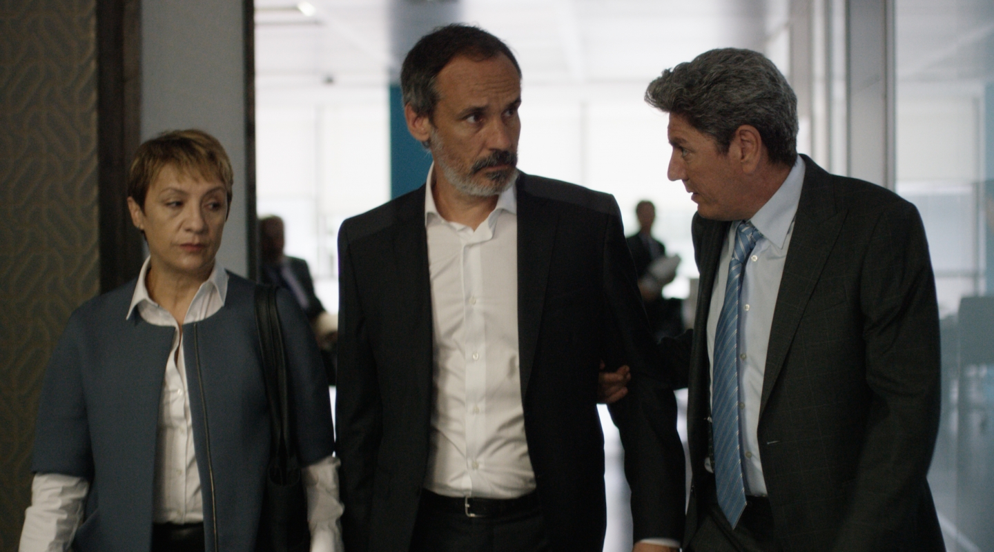 TRIUMPHANT PREMIERE of crime drama I KNOW WHO YOU ARE!