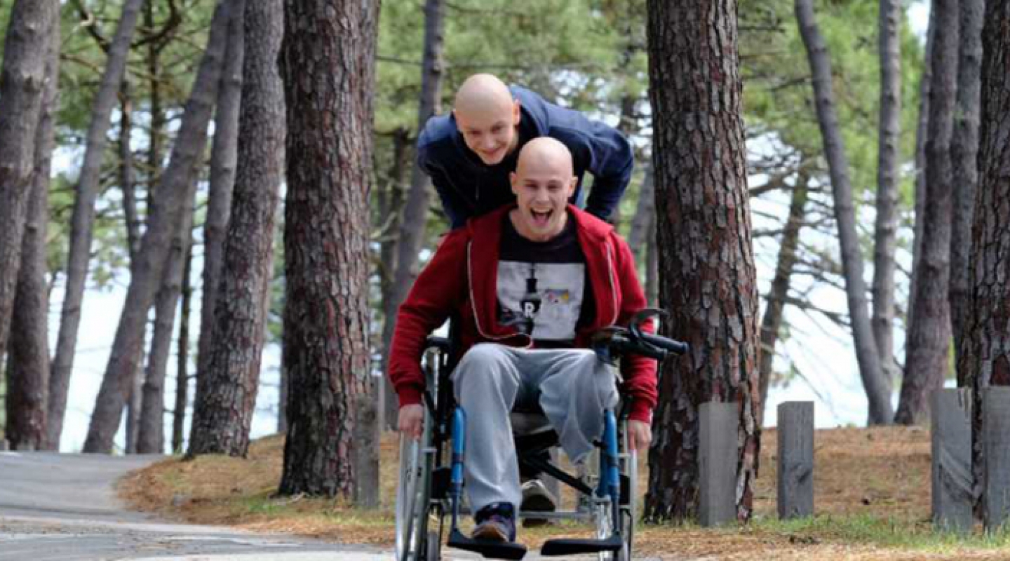 Triumphant premiere of The Red Band Society adaptation on TF1